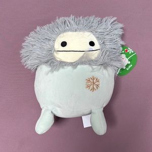 Evita the Bigfoot Squishmallow